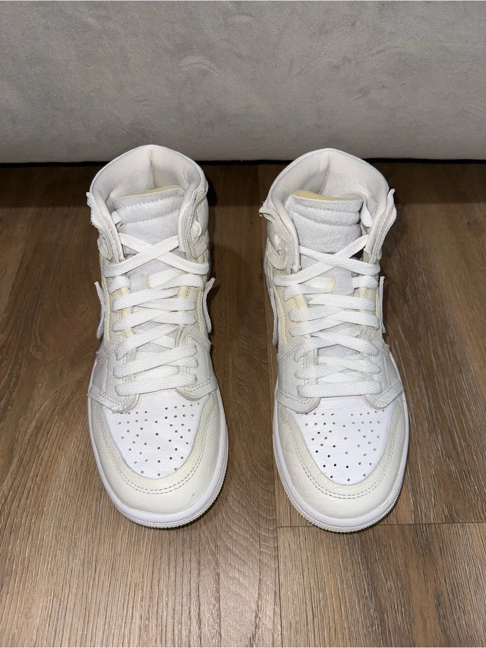 Wmns Air Jordan 1 MM High 'Coconut Milk' (Style Code: FB9891-100)